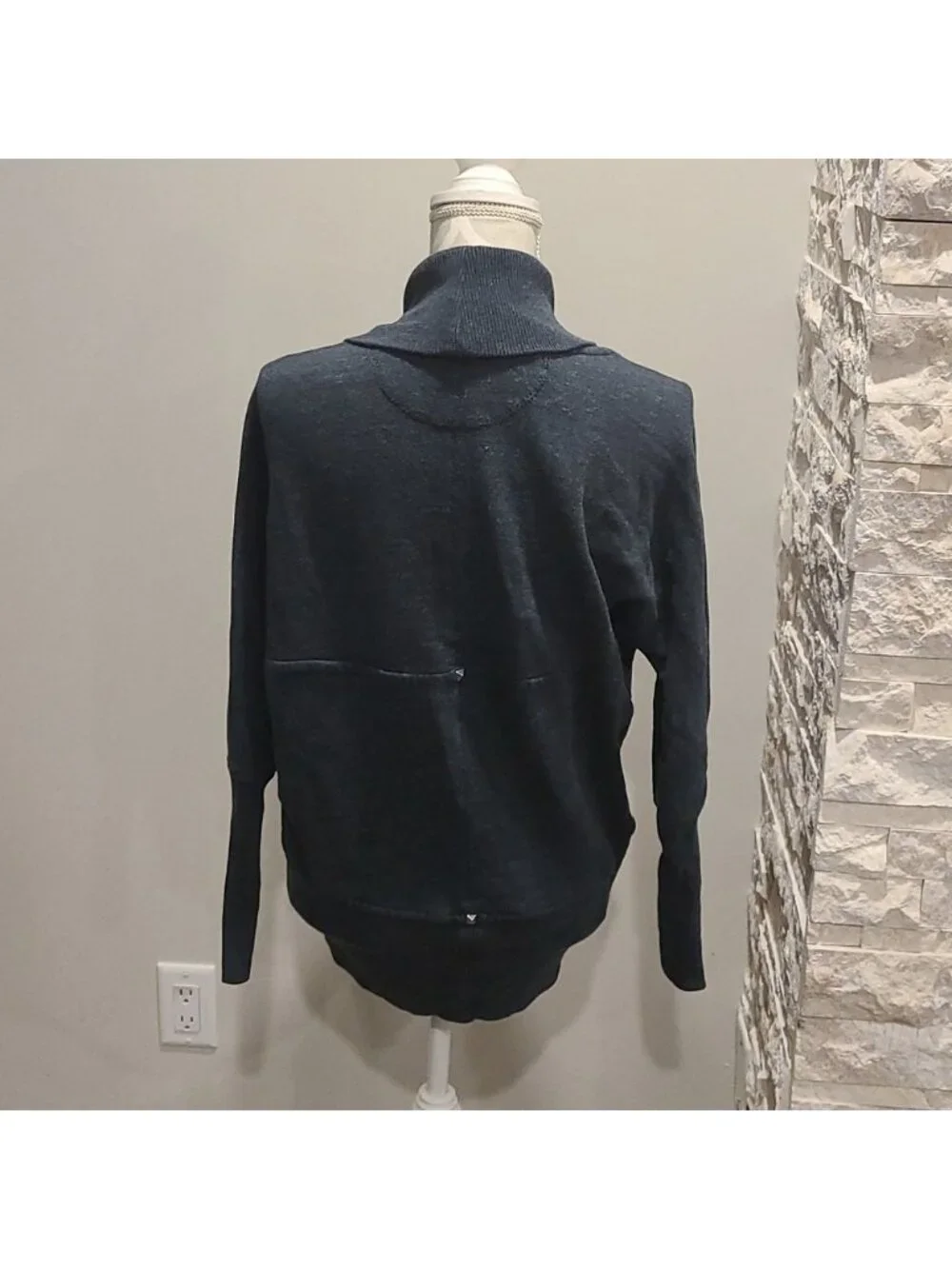 Aritzia this cocoon